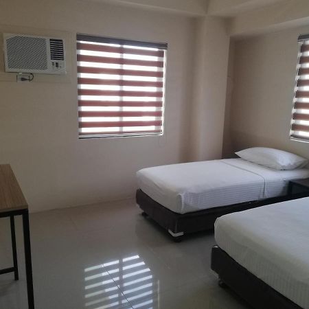 Eon Centennial Express Hotel Iloilo Esterno foto